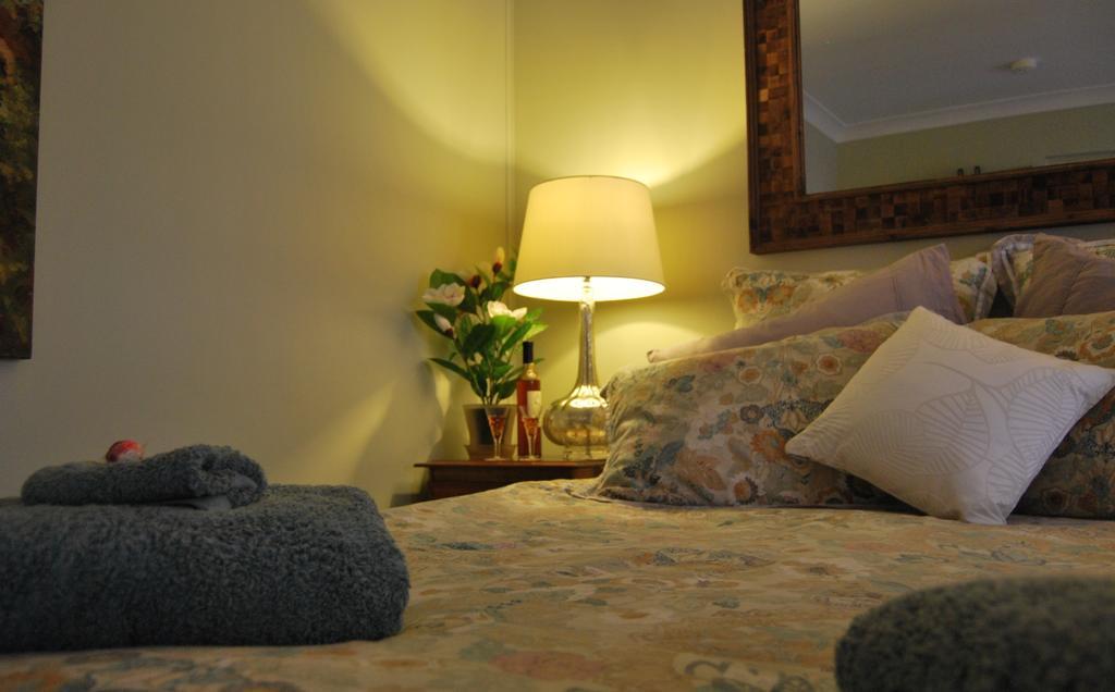 Cutmore Cottages - Meurants Manor Stanhope Gardens Room photo